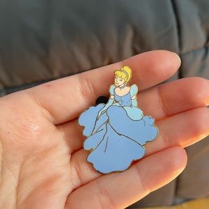 Disney Cinderella Pin (2004)
